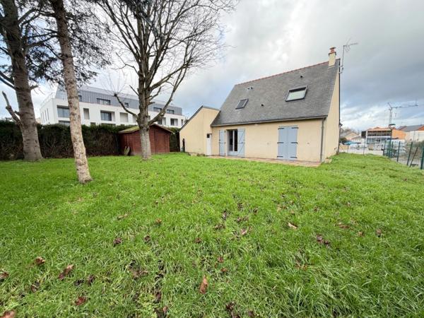 Maison à louer 6 pièces TIERCE (49)