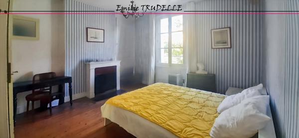 Dpt Sarthe (72), à vendre LA CHARTRE SUR LE LOIR maison 5/6 chambres BORD DE LOIR terrain de 275m²