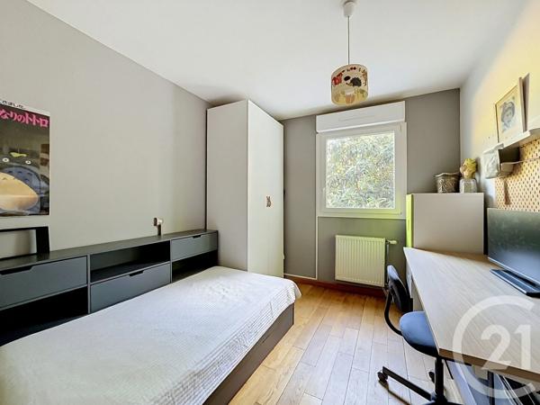 Appartement F5 à vendre  5 pièces - 109,95 m 2   CALUIRE ET CUIRE  - 69