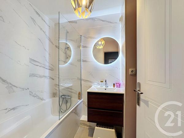 Appartement F5 à vendre  5 pièces - 109,95 m 2   CALUIRE ET CUIRE  - 69