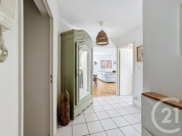 Appartement F5 à vendre  5 pièces - 109,95 m 2   CALUIRE ET CUIRE  - 69