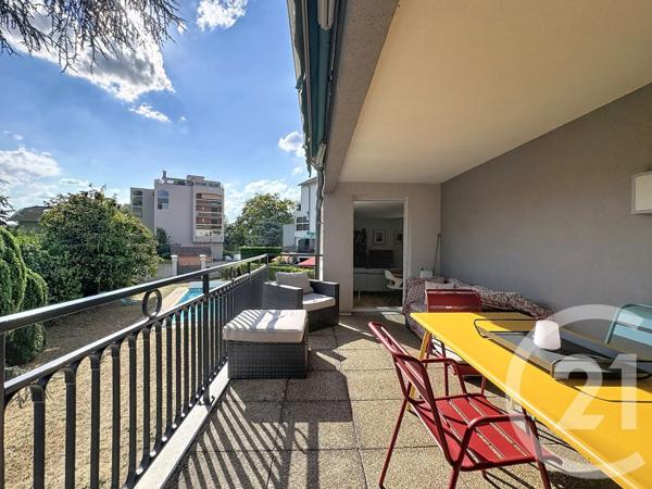 Appartement F5 à vendre  5 pièces - 109,95 m 2   CALUIRE ET CUIRE  - 69
