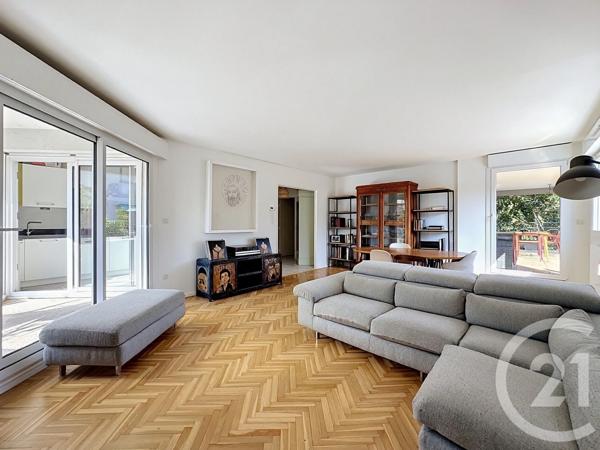 Appartement F5 à vendre  5 pièces - 109,95 m 2   CALUIRE ET CUIRE  - 69