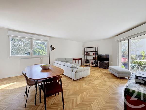 Appartement F5 à vendre  5 pièces - 109,95 m 2   CALUIRE ET CUIRE  - 69
