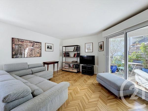 Appartement F5 à vendre  5 pièces - 109,95 m 2   CALUIRE ET CUIRE  - 69