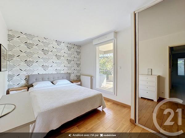 Appartement F5 à vendre  5 pièces - 109,95 m 2   CALUIRE ET CUIRE  - 69