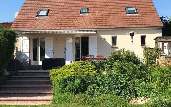 Maison à vendre    6 pièces •  Montlhéry