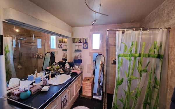 Maison à vendre    6 pièces •  Montlhéry