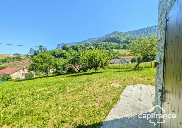 Authentique ferme du Vercors rénovée de 164m² avec 200m² de dépendances et terrain arboré - Saint Martin en Vercors (26420)
