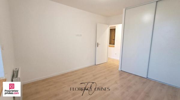 Maison de ville  5 chambres entièrement rénovée Pezens  132 m2 + Remise 30m2