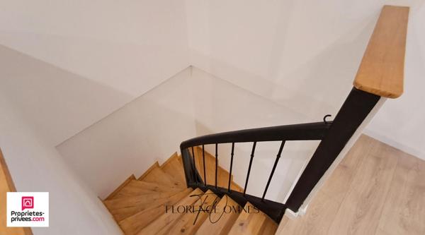 Maison de ville  5 chambres entièrement rénovée Pezens  132 m2 + Remise 30m2