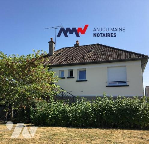 SABLE SUR SARTHE - PAVILLON INDIVIDUEL 122 m² - garage - jardin - réf : CC2044