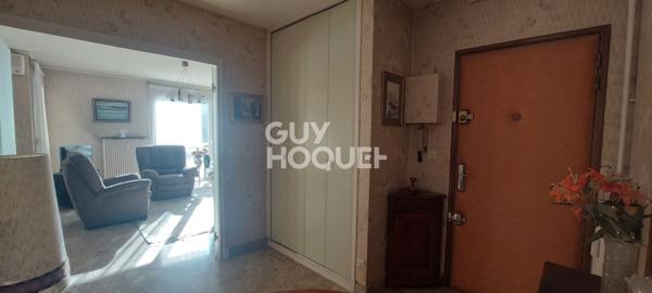 Carpentras - Appartement de 85 m² de type 3 - 2 chambres - Balcon + Place de stationnement + Cave