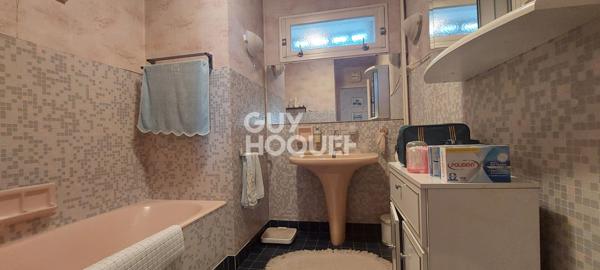 Carpentras - Appartement de 85 m² de type 3 - 2 chambres - Balcon + Place de stationnement + Cave