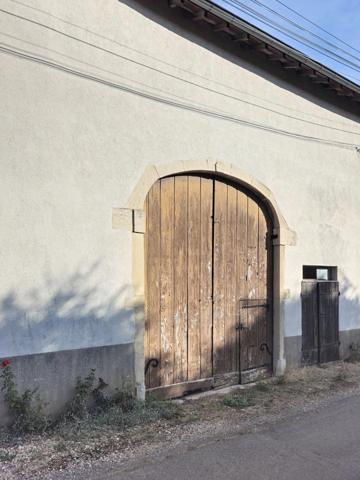 A vendre Grange de 226 m² – proche de Tournus - Uchizy  - Volumes exceptionnels et nombreuses possibilités