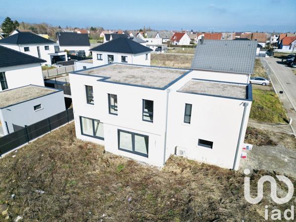 Maison 5 pièces de 145 m² à Sausheim (68390)