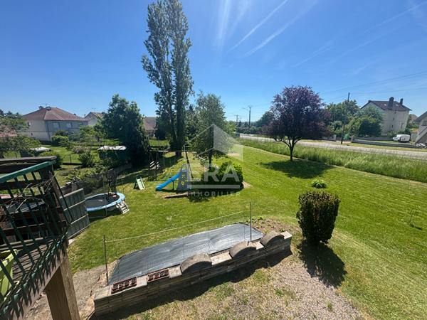 MAISON  D'ARCHITECTE 7 PIECES FAMILIALE 1610 M² TERRAIN  CONSTRUCTIBLE LURE