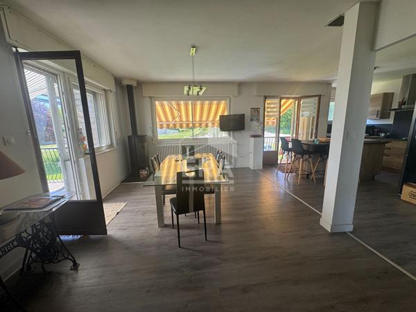 MAISON  D'ARCHITECTE 7 PIECES FAMILIALE 1610 M² TERRAIN  CONSTRUCTIBLE LURE