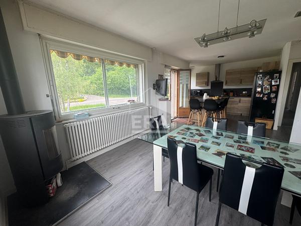MAISON  D'ARCHITECTE 7 PIECES FAMILIALE 1610 M² TERRAIN  CONSTRUCTIBLE LURE
