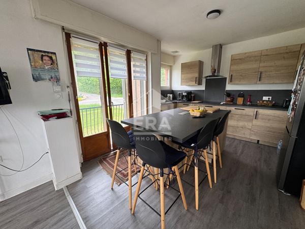 MAISON  D'ARCHITECTE 7 PIECES FAMILIALE 1610 M² TERRAIN  CONSTRUCTIBLE LURE