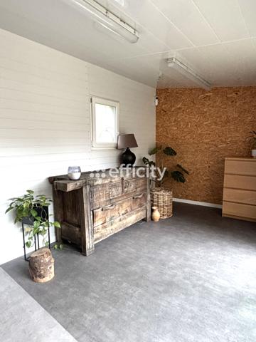 Maison
         4 pièces
        - 100 m² 279 000 € *