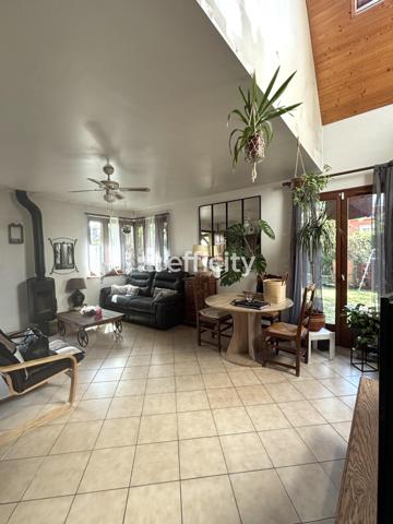 Maison 5 pièces - 100 m² Exclusivité efficity