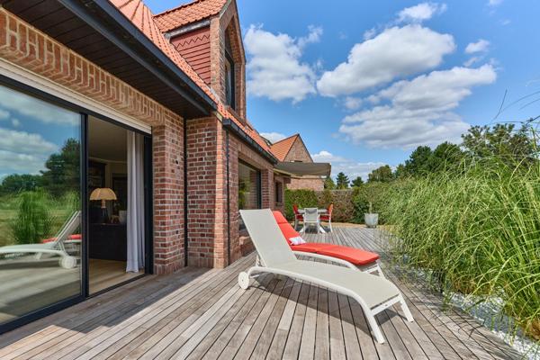 Maison à WAMBRECHIES, 59118 - 7 pièces 240m²