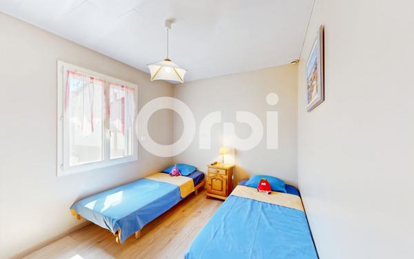 Maison à vendre    5 pièces •  Lagorce