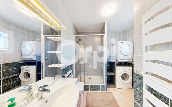 Maison à vendre    5 pièces •  Lagorce