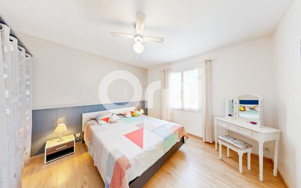 Maison à vendre    5 pièces •  Lagorce