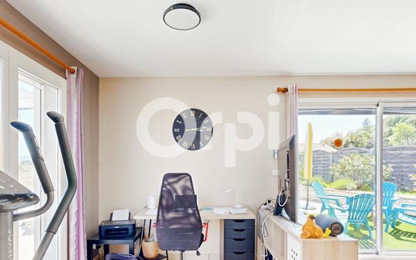 Maison à vendre    5 pièces •  Lagorce