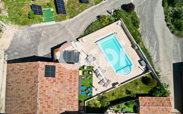 Maison à vendre    5 pièces •  Lagorce