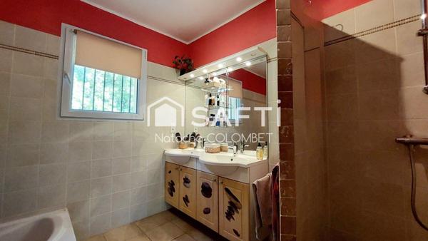 Conviviale villa avec vue, piscine & dépendance T2