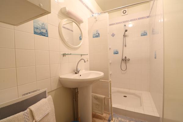 ROYAN - QUARTIER DU PARC - MAISON JARDIN et 5 CHAMBRES