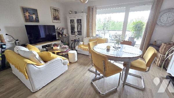 Magnifique appartement récent 2 chambres, loggia et parking