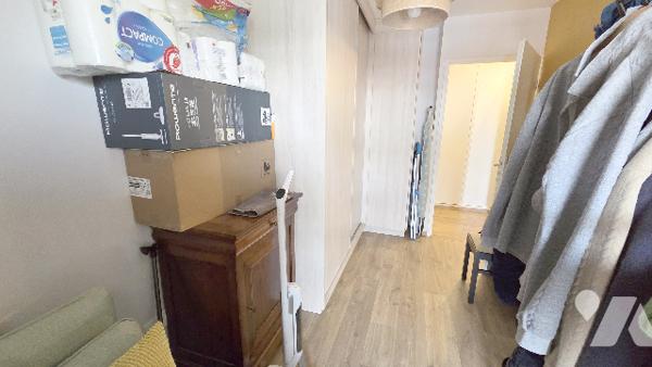 Magnifique appartement récent 2 chambres, loggia et parking