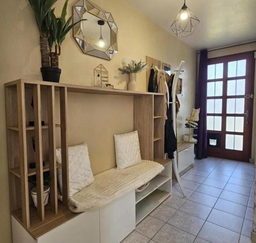 ⭐ Noyant-Villages – Maison de plain-pied 3 chambres avec jardin arboré, grand garage et commerces à pied