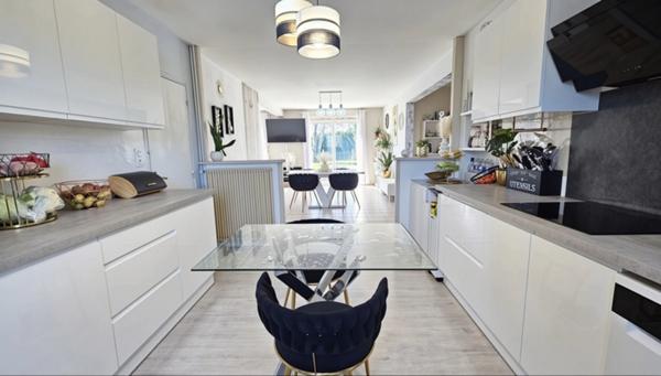 ⭐ Noyant-Villages – Maison de plain-pied 3 chambres avec jardin arboré, grand garage et commerces à pied