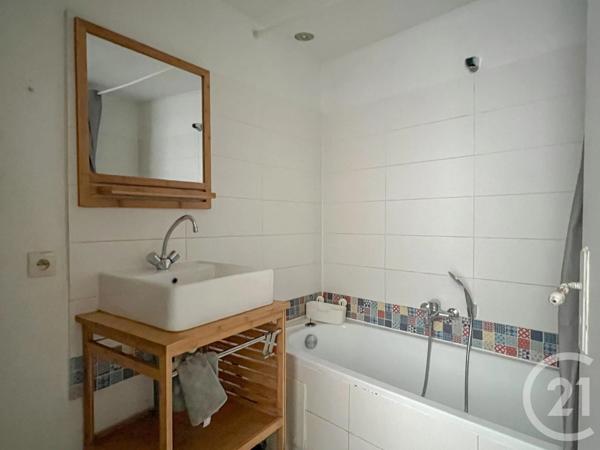 Appartement T1 à vendre  1 pièce - 28 m 2   AIX EN PROVENCE  - 13
