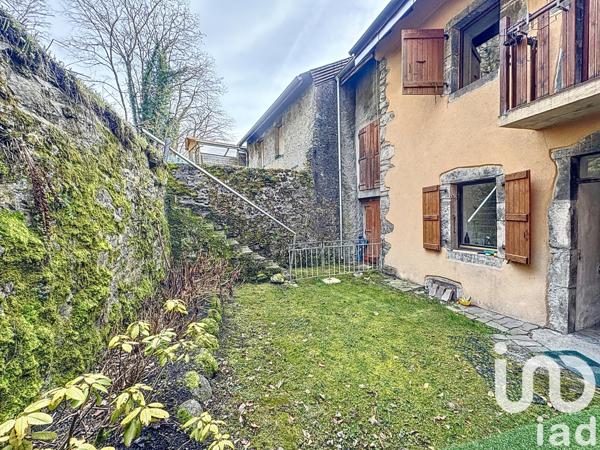 Immeuble à vendre 274 m² Taninges