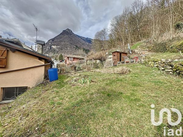 Immeuble à vendre 274 m² Taninges