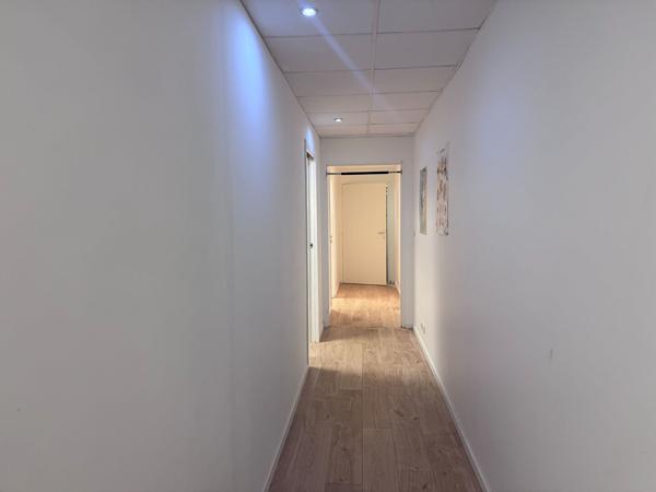 A LOUER - Bureaux en rez-de-chaussée - Taden / Quevert / Dinan