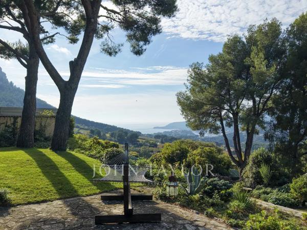 Villa avec vue panoramique sur la mer à Cassis