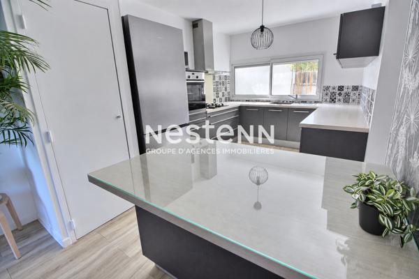 Secteur Pasteur :  Maison contemporaine avec jardin  pergola et terrasse