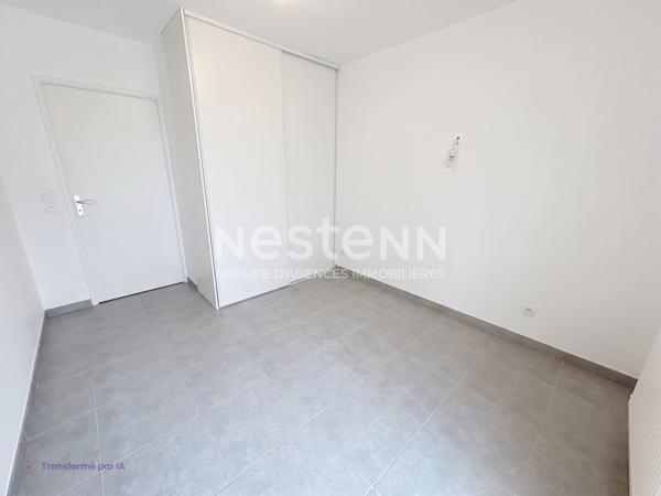 Lumineux T2 ,36 m2 ,calme, balcon, une place de stationnement couvert, résidence de  2019