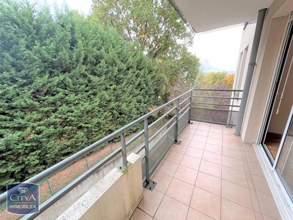 Appartement à louer 3 pièces 70.32m²