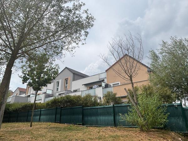 Appartement St Ouen L'aumone 4 pièce(s) 75.54 m2 279 000 € **  - Référence  11245