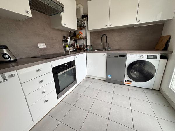 Appartement St Ouen L'aumone 4 pièce(s) 75.54 m2 279 000 € **  - Référence  11245