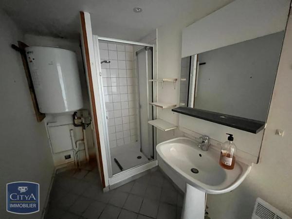 Appartement à louer 3 pièces 32.72m² Saint-Quentin (02100)