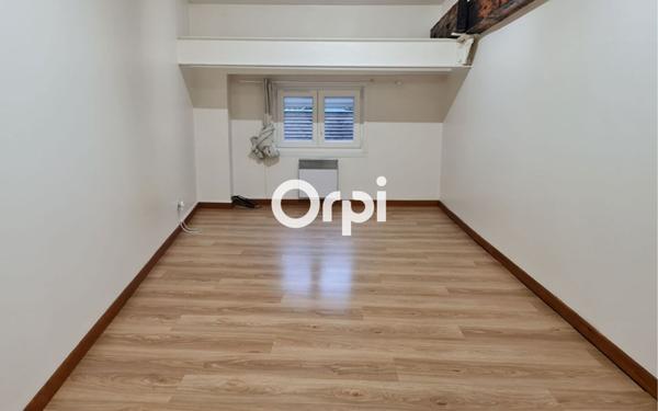 Immeuble à vendre    10 pièces • 250 m2 Tourcoing